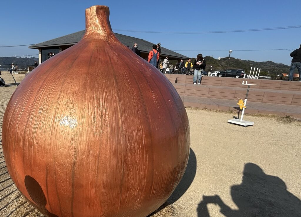 大きな玉ねぎオブジェ